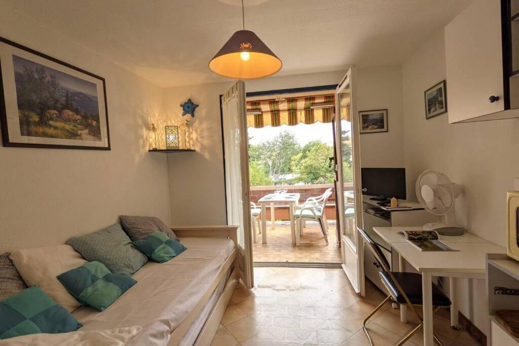 Appartement " Le Grand Bleu " A 3 Min De La Plage La Londe-les-Maures ภายนอก รูปภาพ